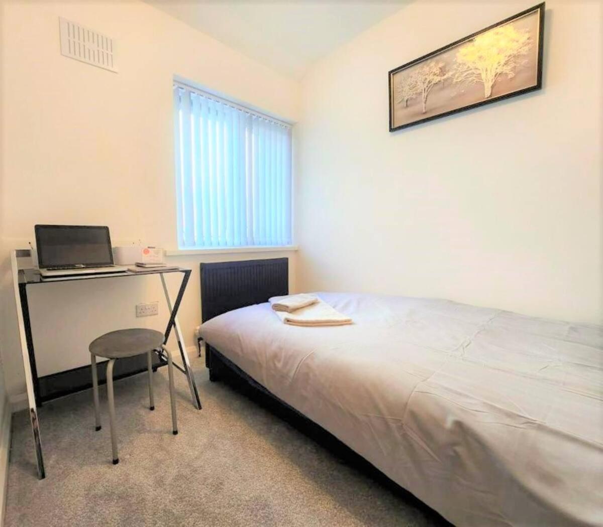 Knights Road Holiday home *